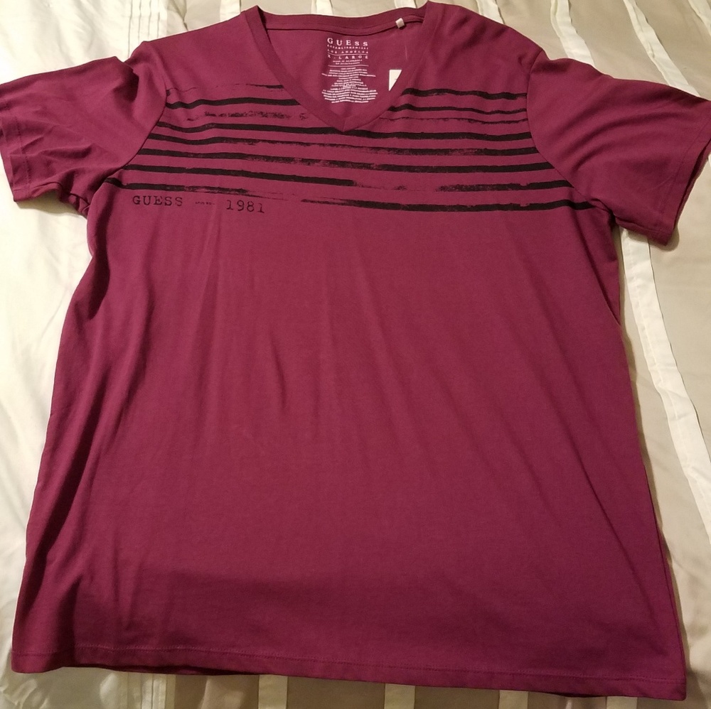 Guess v neck tee,